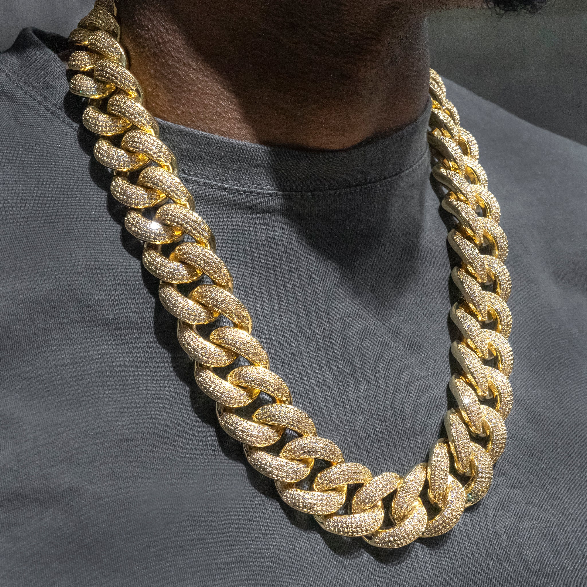 18k yellow Gold iced Out Cuban store Link Chain beautiful heavy quality real