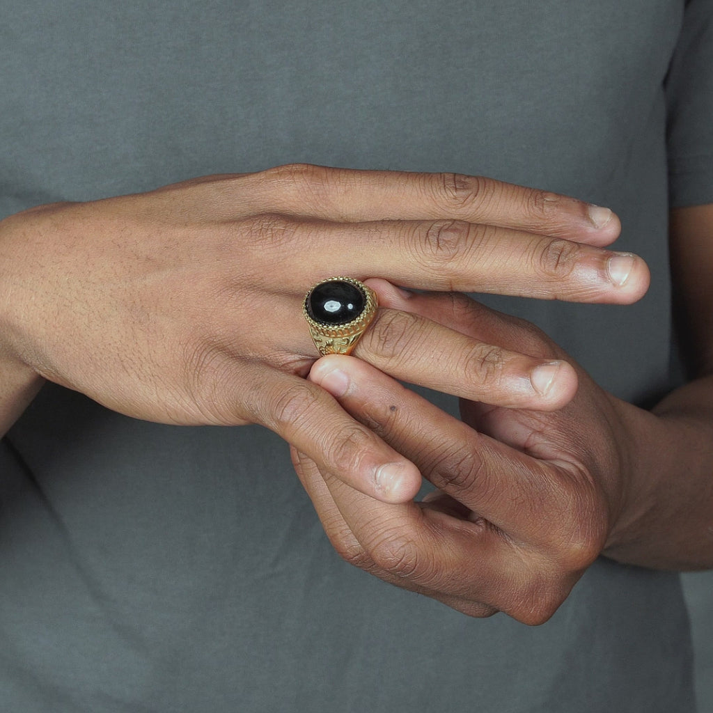 Mens Jewelry - Onyx Oval Gold Pinky Ring | 16 Grams