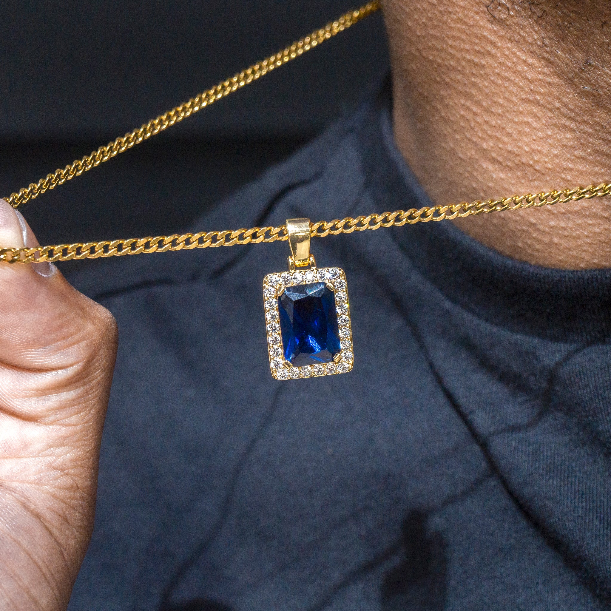 Sapphire high quality Pendant on Gold Chain Necklace